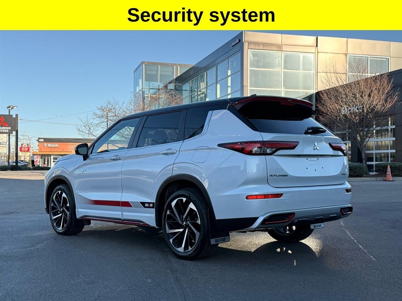 Mitsubishi Outlander PHEV  2024