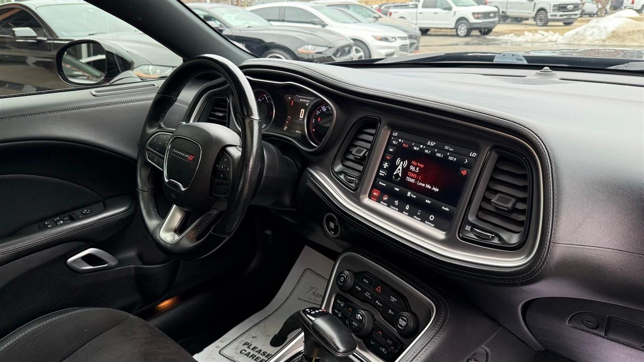 Dodge Challenger  2021