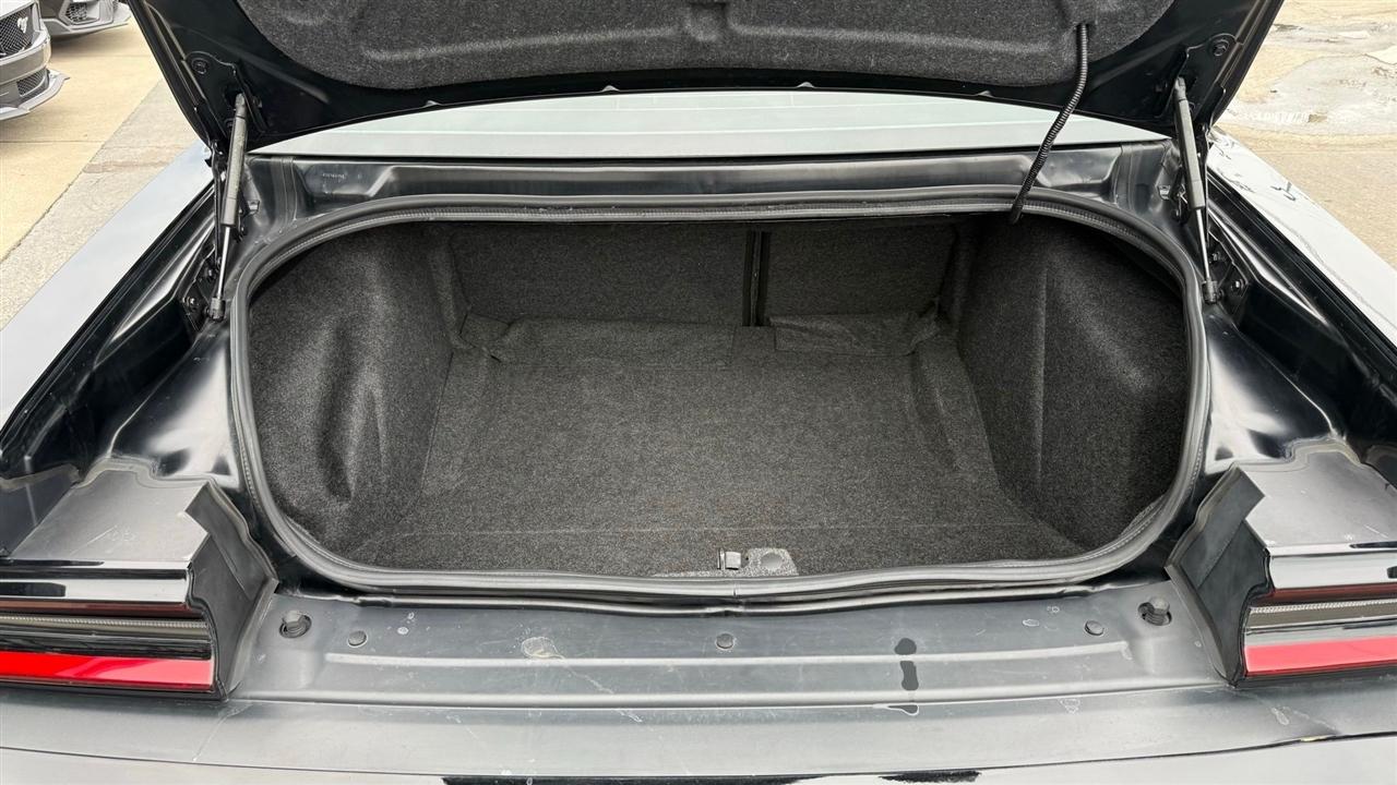 Dodge Challenger  2021