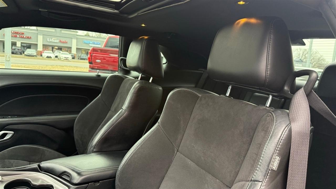 Dodge Challenger  2021