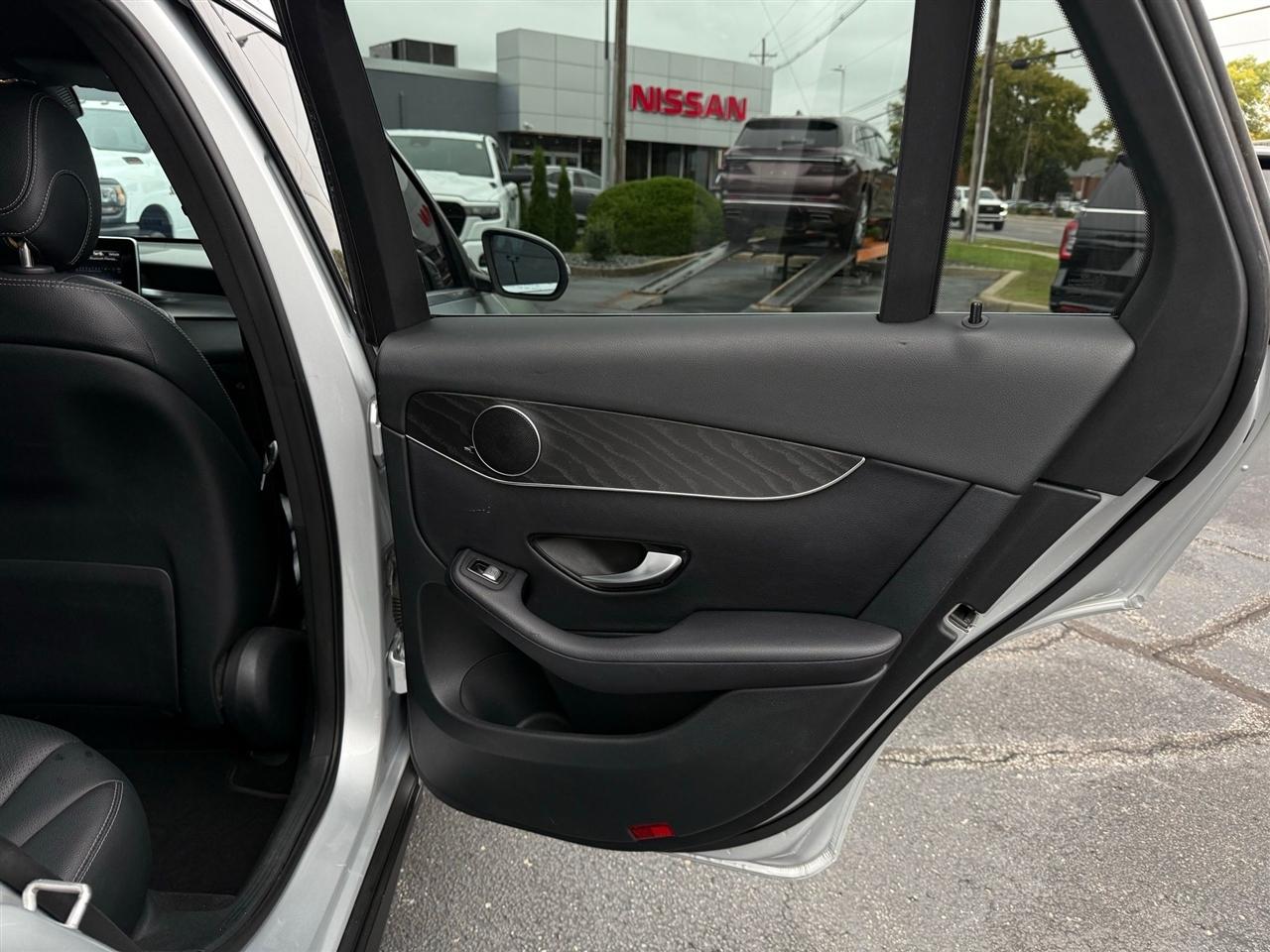 Mercedes-Benz GLC-Class  2018