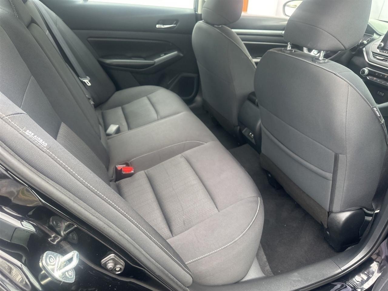 Nissan Altima  2022
