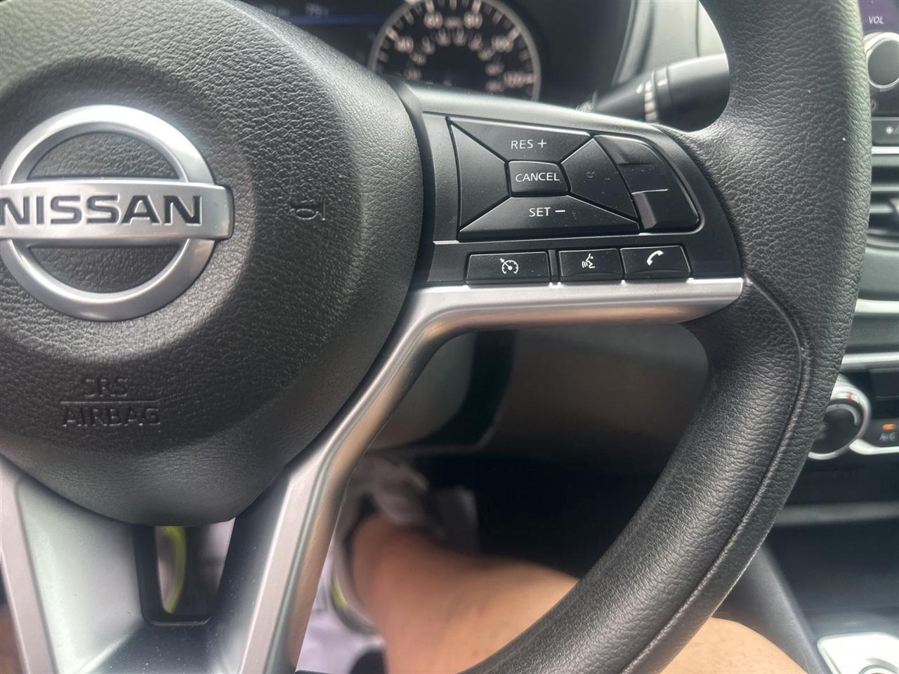 Nissan Altima  2022