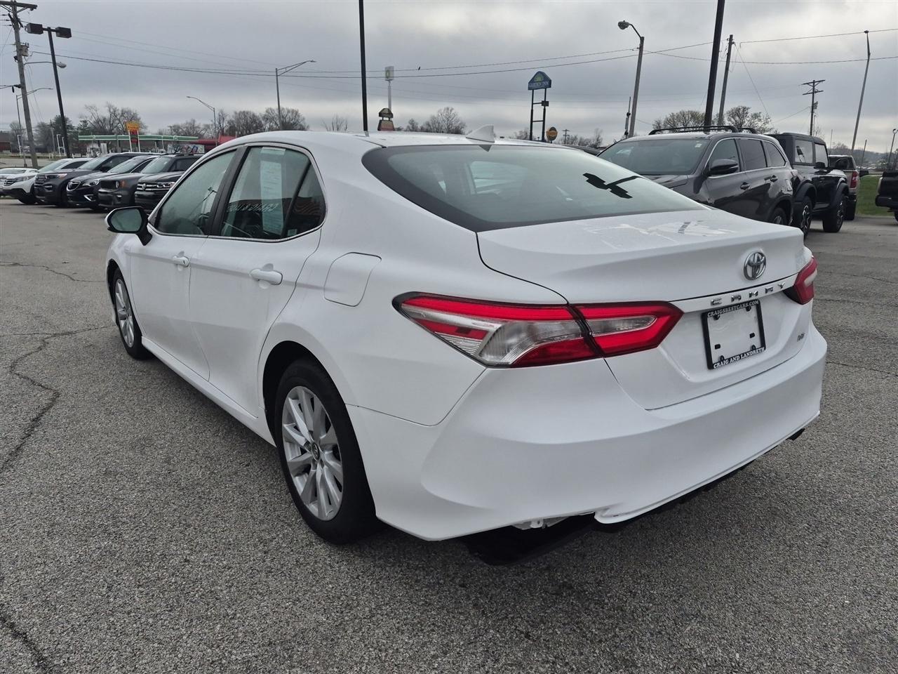 Toyota Camry  2019
