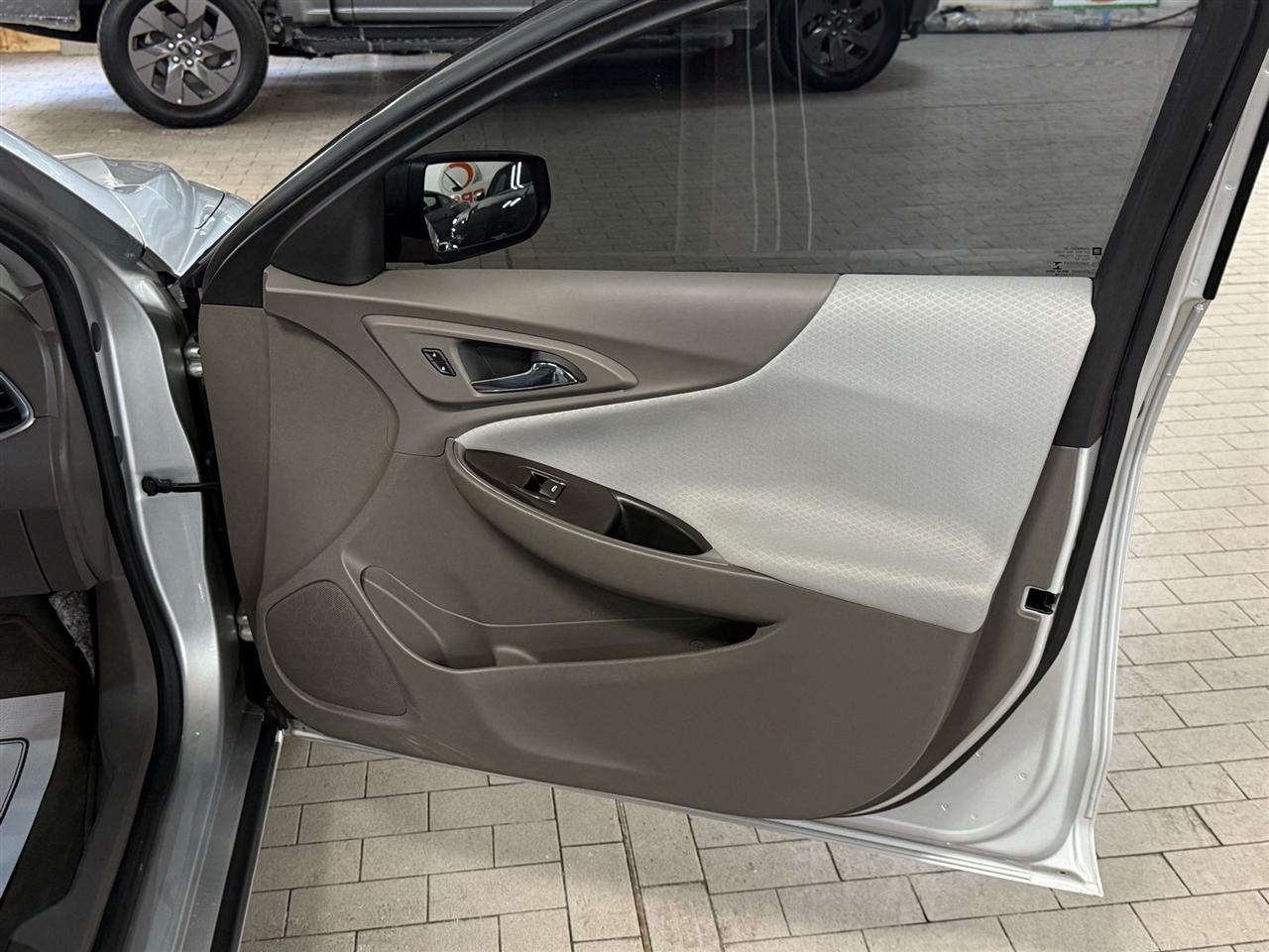 Chevrolet Malibu  2016