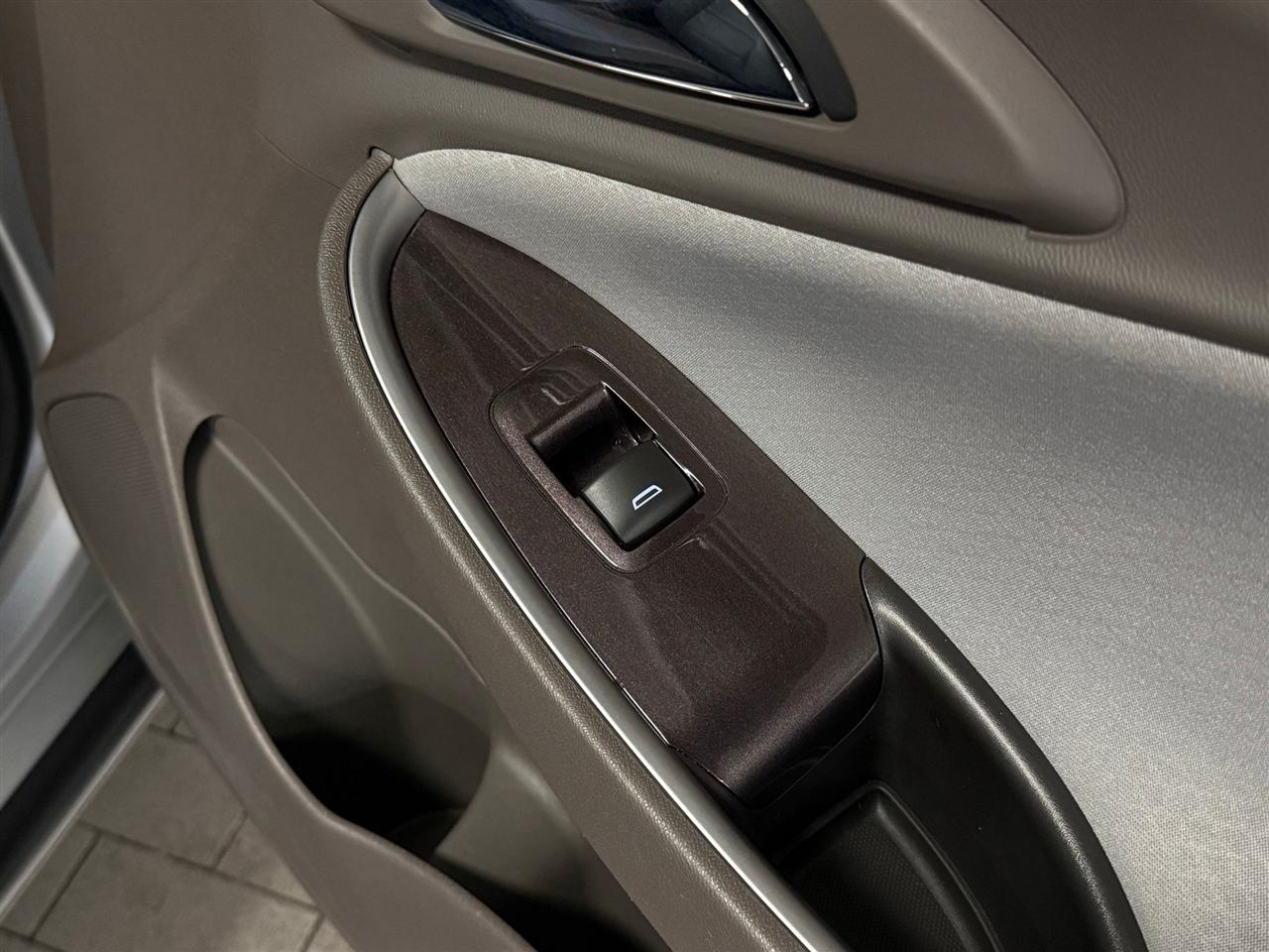 Chevrolet Malibu  2016