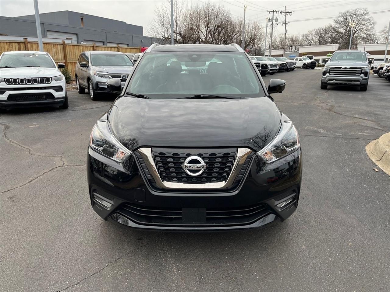 Nissan Kicks  2020