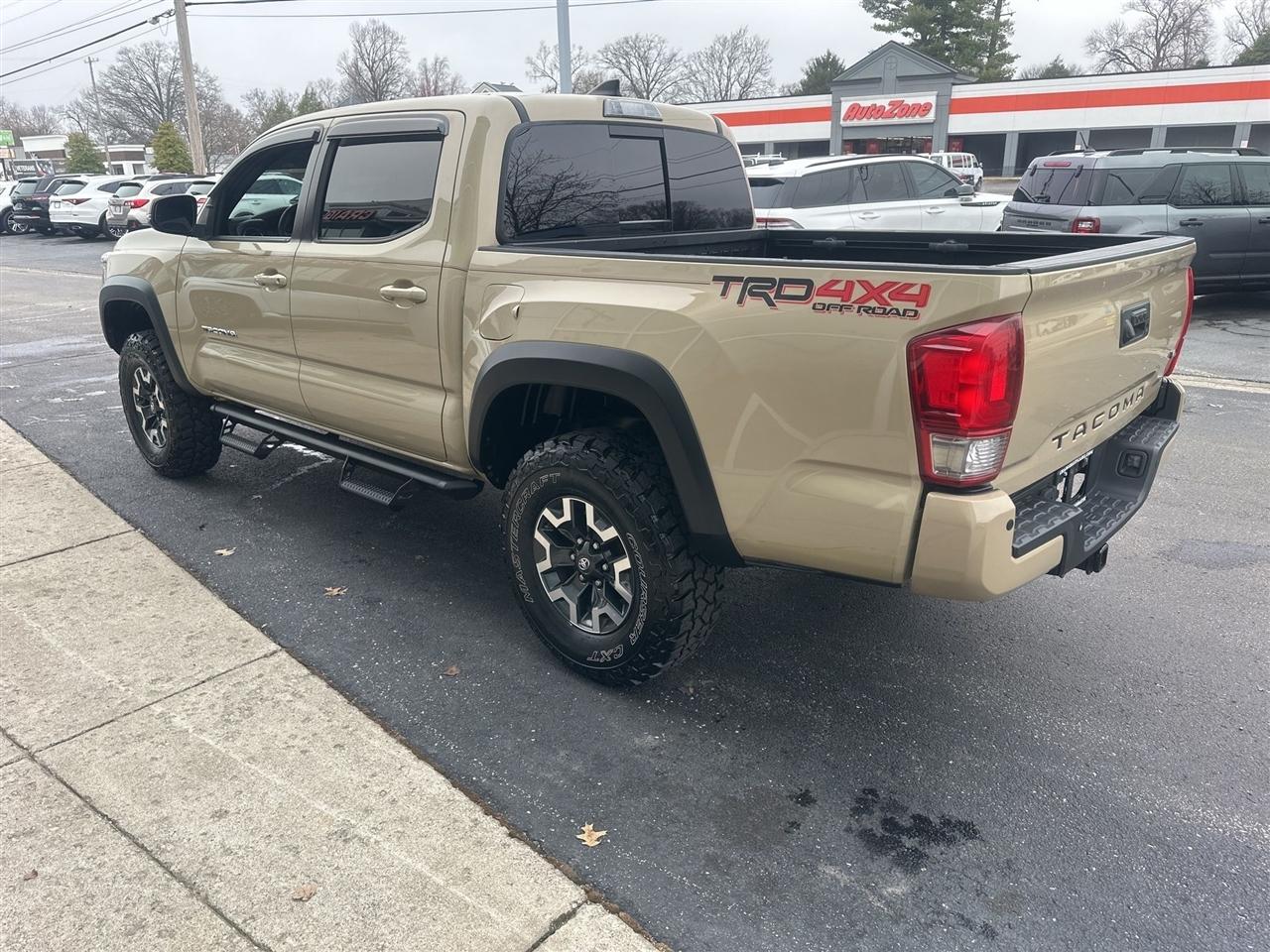 Toyota Tacoma  2017