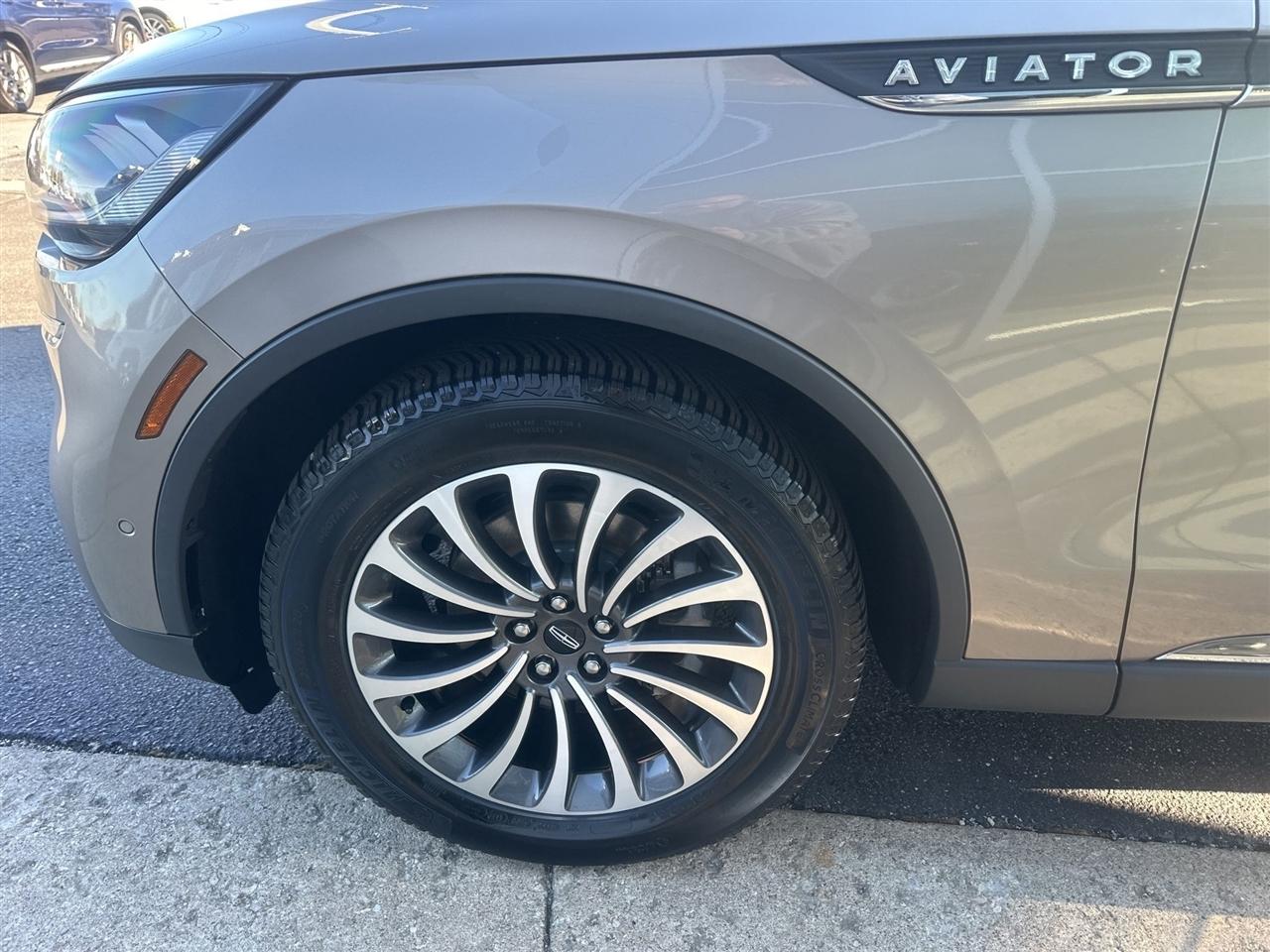 Lincoln Aviator  2020