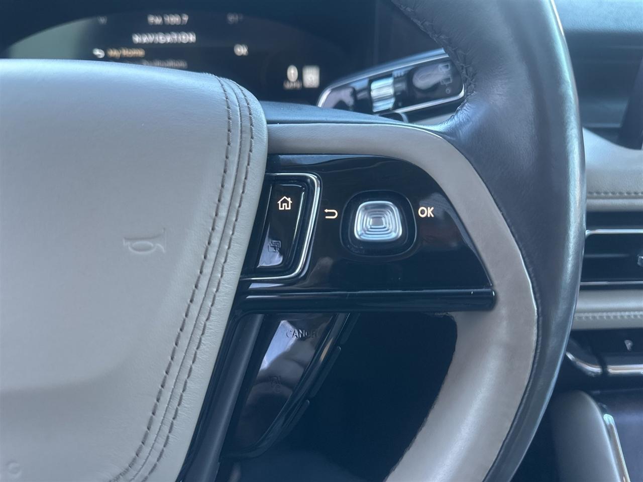 Lincoln Aviator  2020