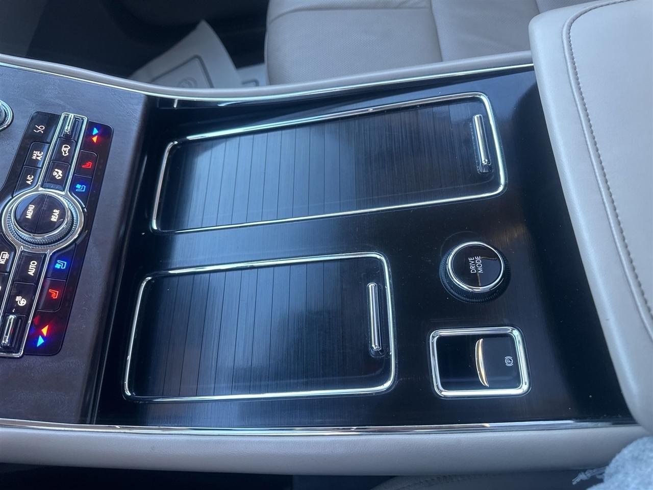 Lincoln Aviator  2020