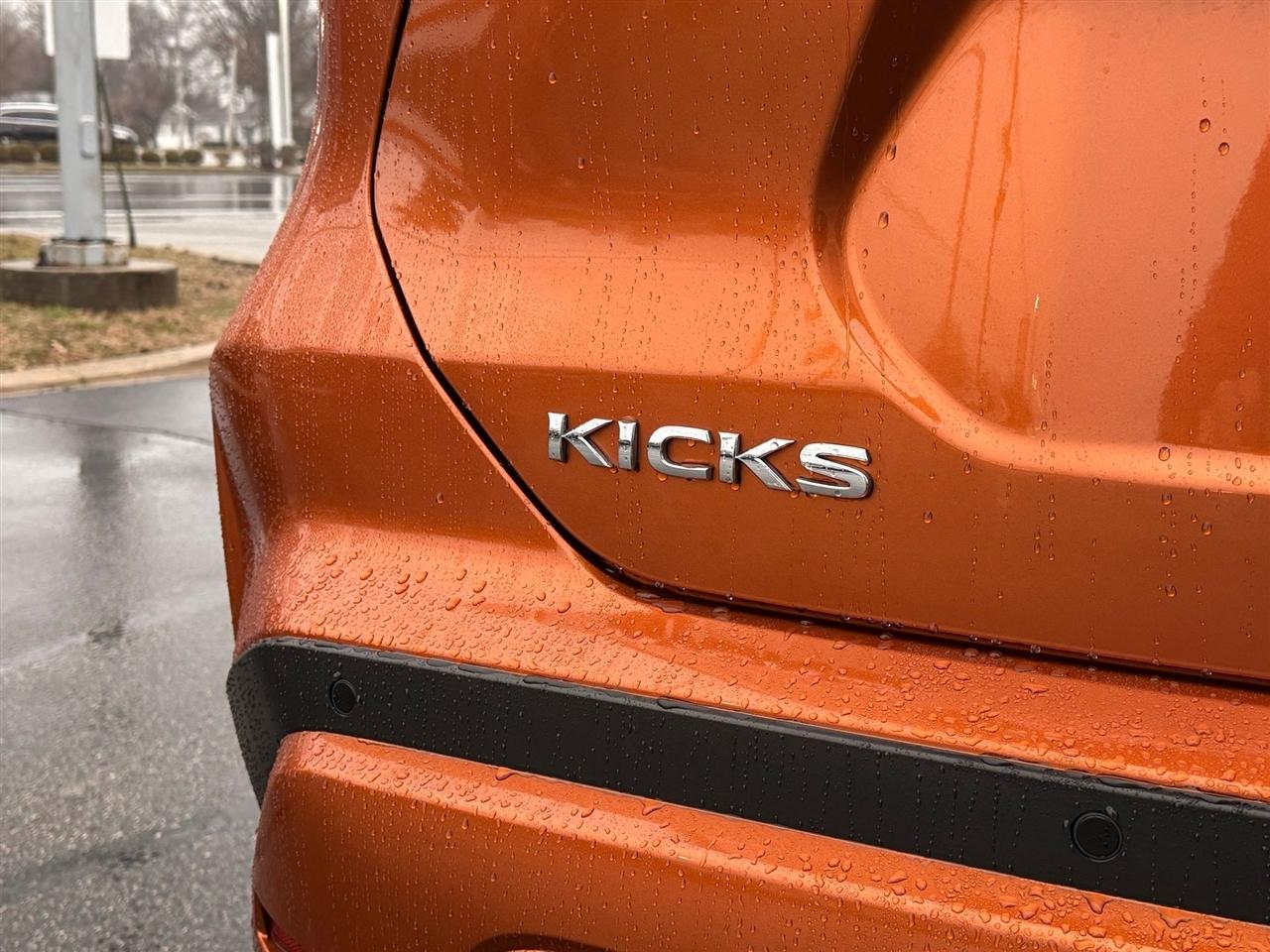 Nissan Kicks  2023