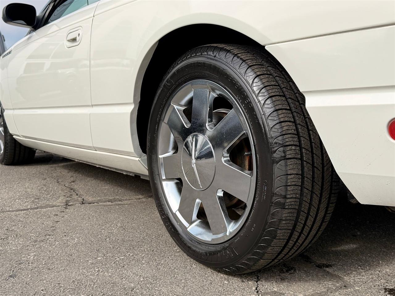 Ford Thunderbird  2002