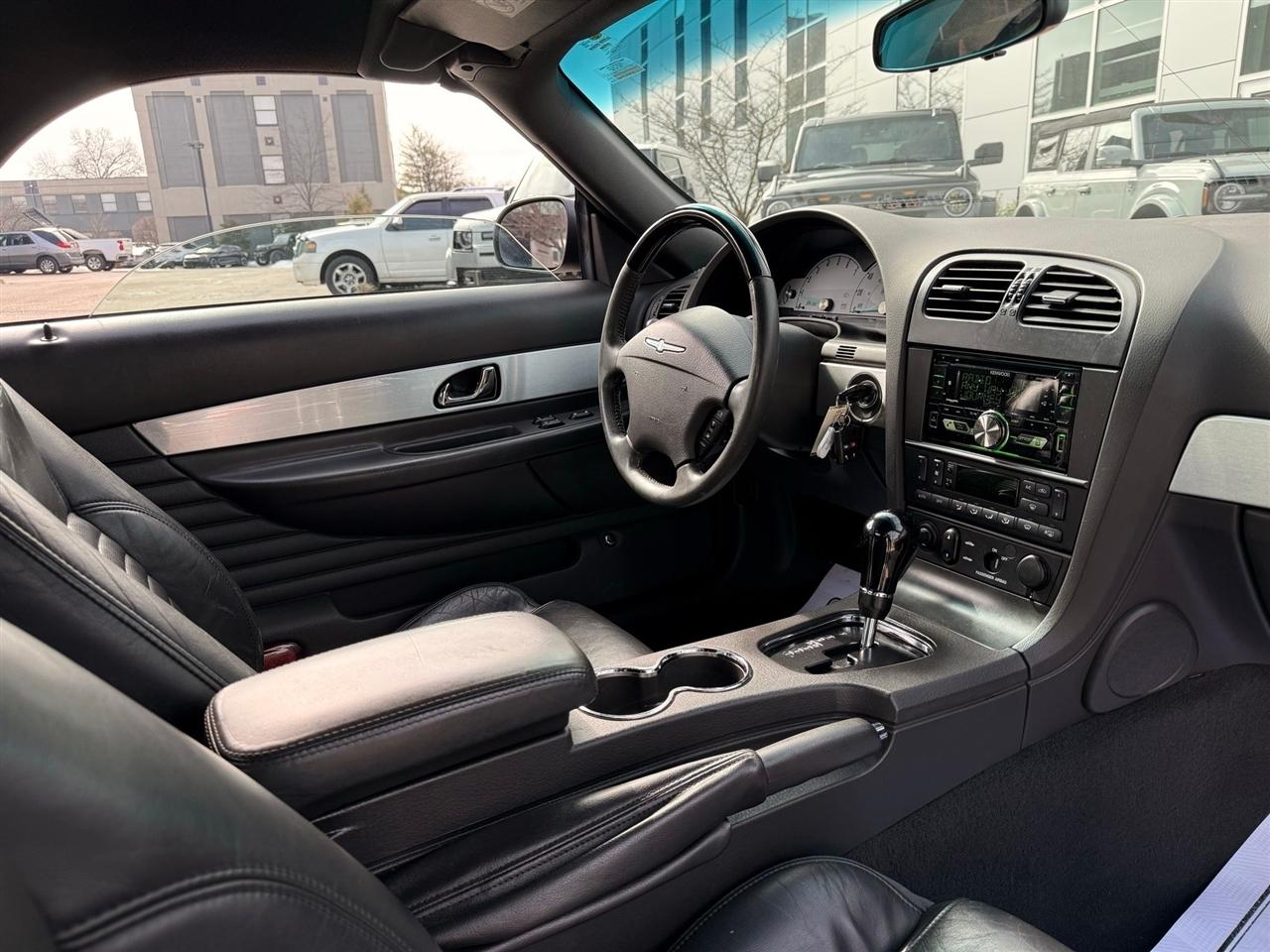 Ford Thunderbird  2002