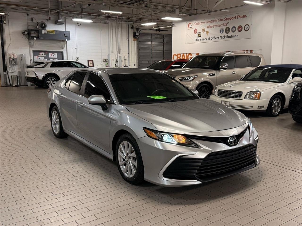 Toyota Camry  2022