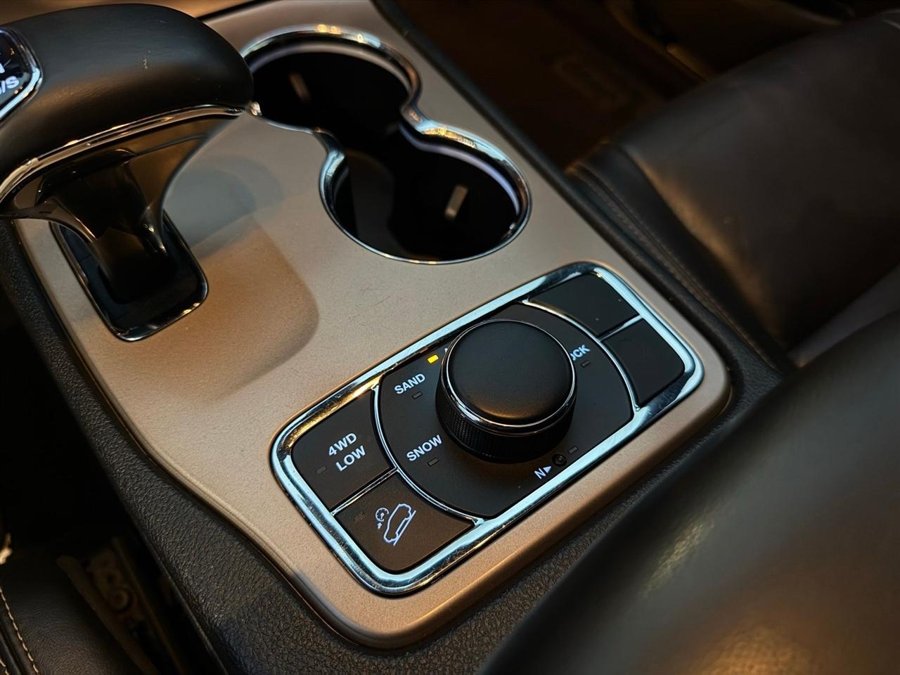 Jeep Grand Cherokee  2015