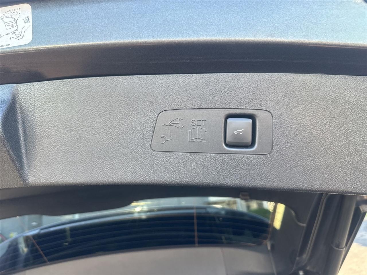 Lincoln Corsair  2020