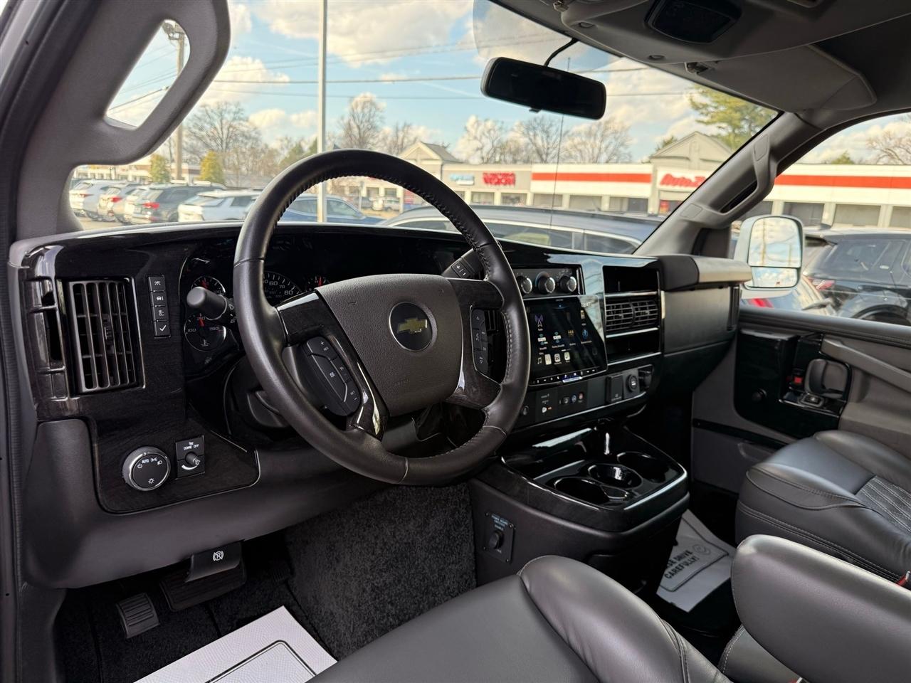 Chevrolet Express  2023