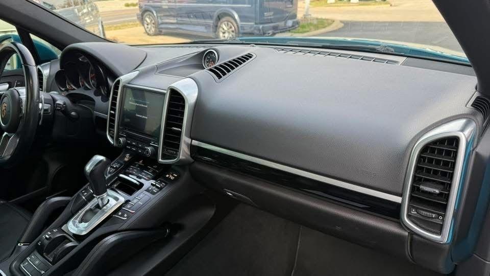 Porsche Cayenne  2018