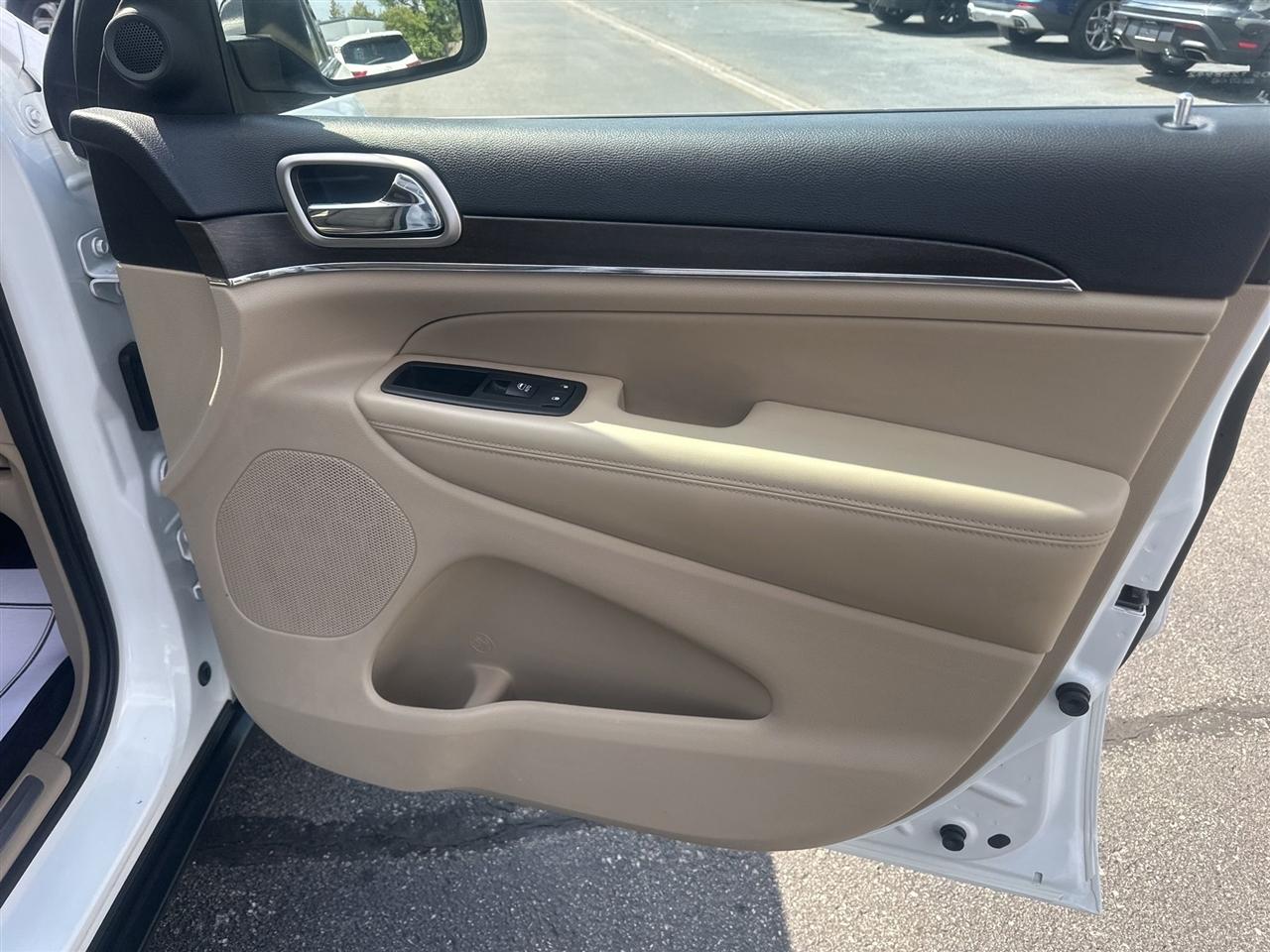 Jeep Grand Cherokee  2016