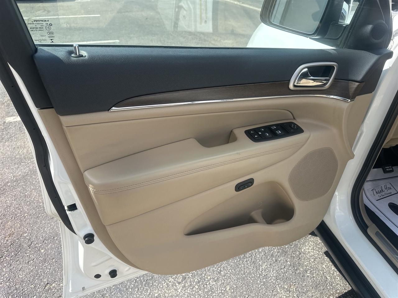 Jeep Grand Cherokee  2016