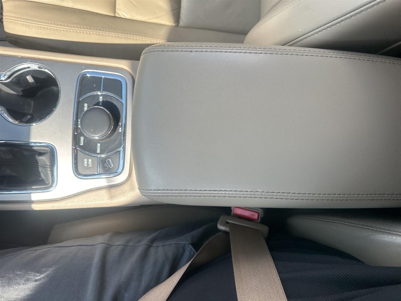 Jeep Grand Cherokee  2016