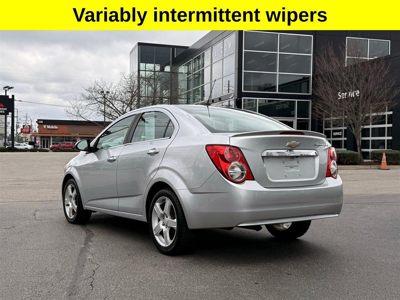 Chevrolet Sonic  2015