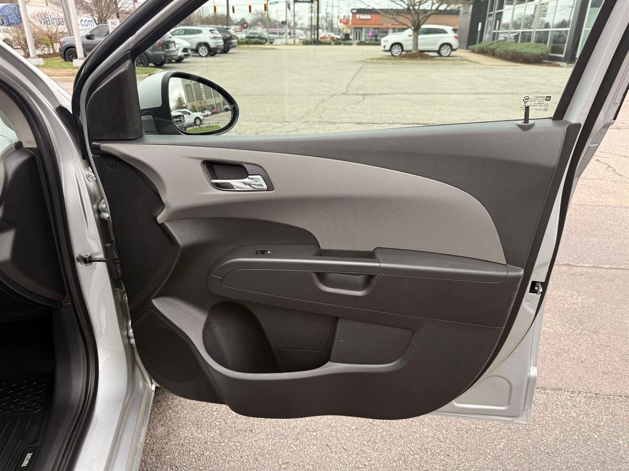 Chevrolet Sonic  2015