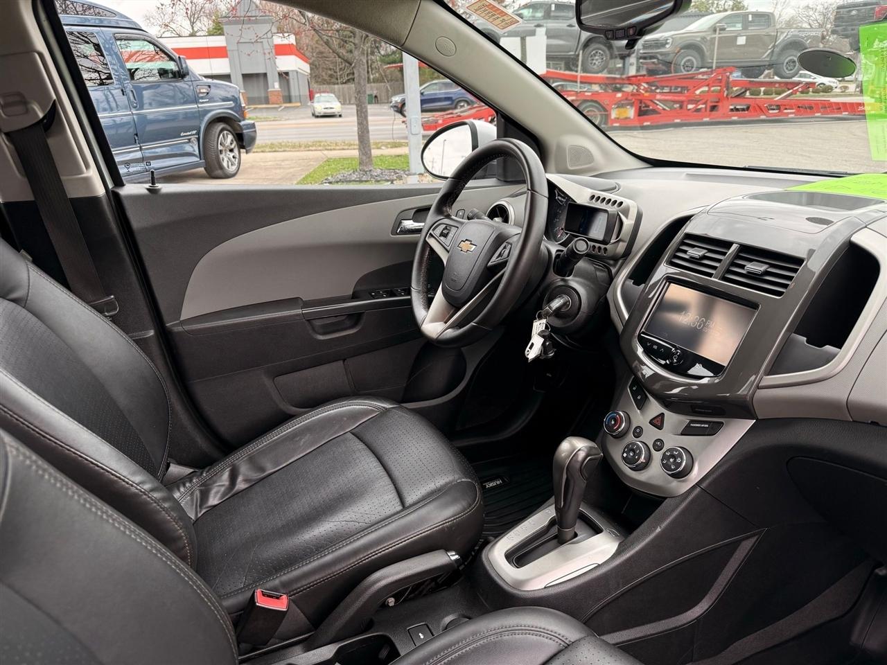 Chevrolet Sonic  2015