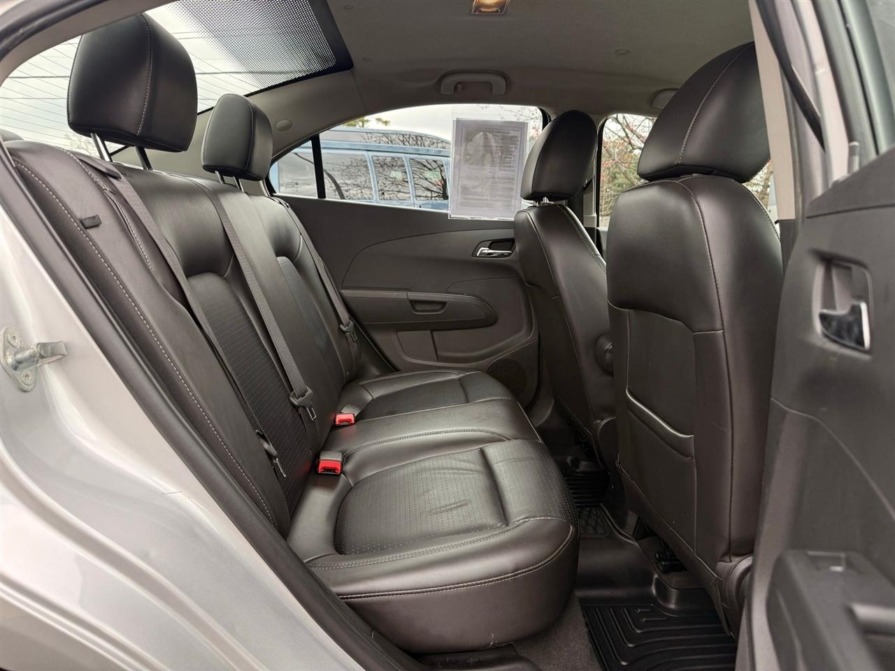 Chevrolet Sonic  2015