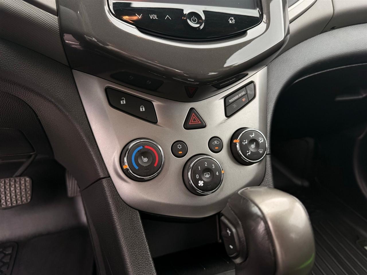 Chevrolet Sonic  2015