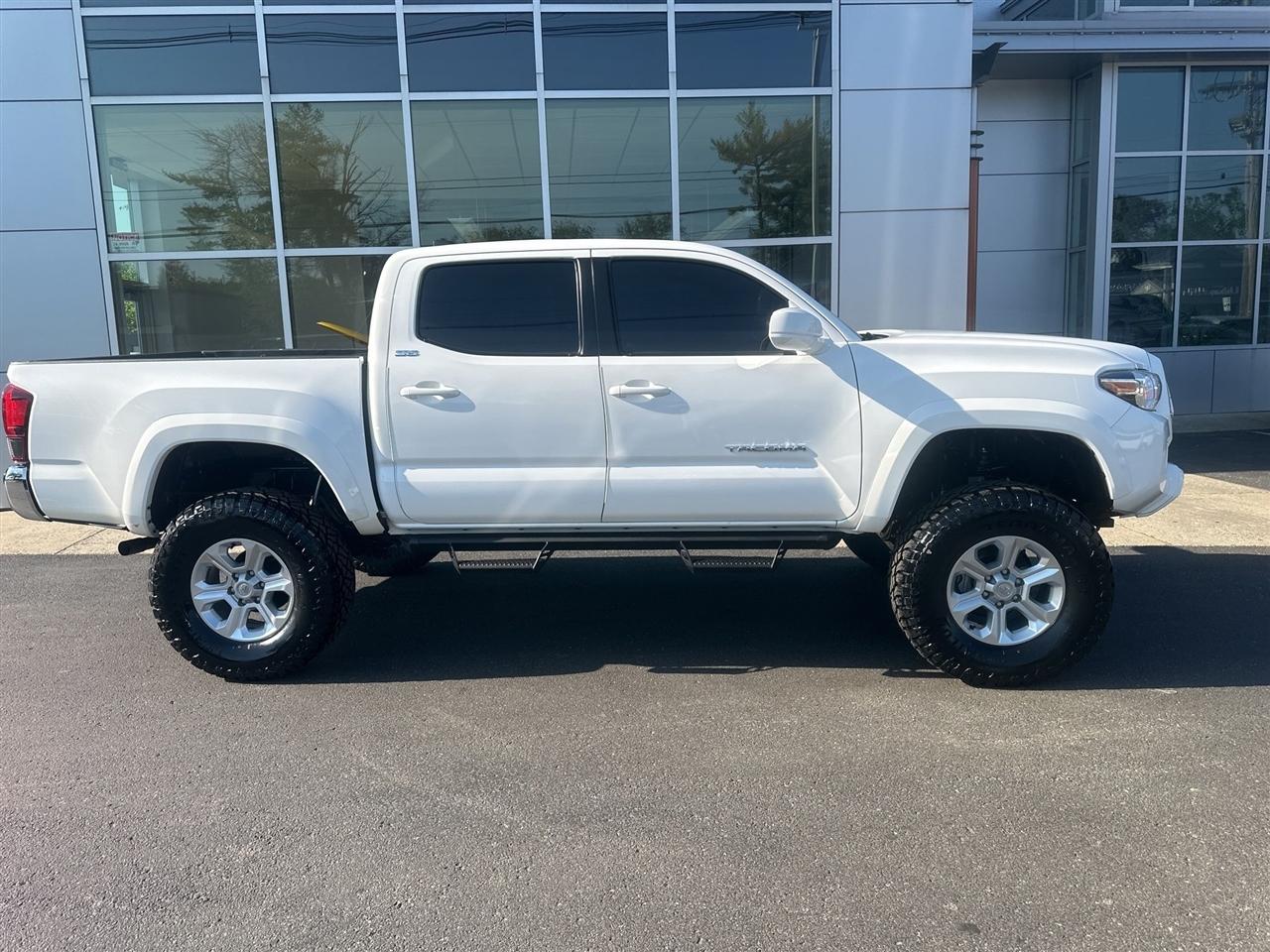 Toyota Tacoma  2021