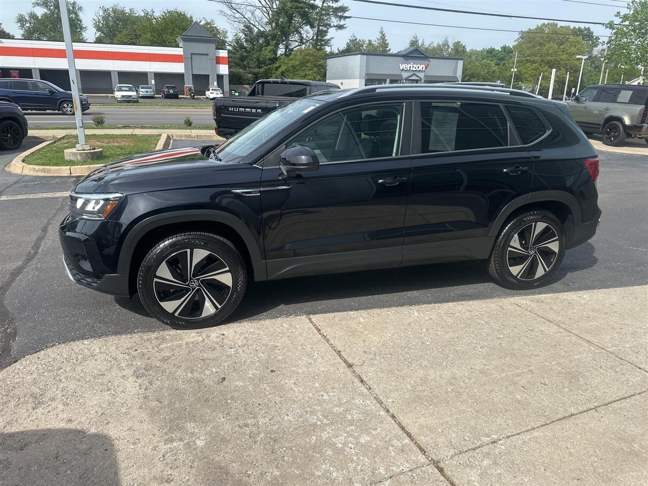 Volkswagen Taos  2024