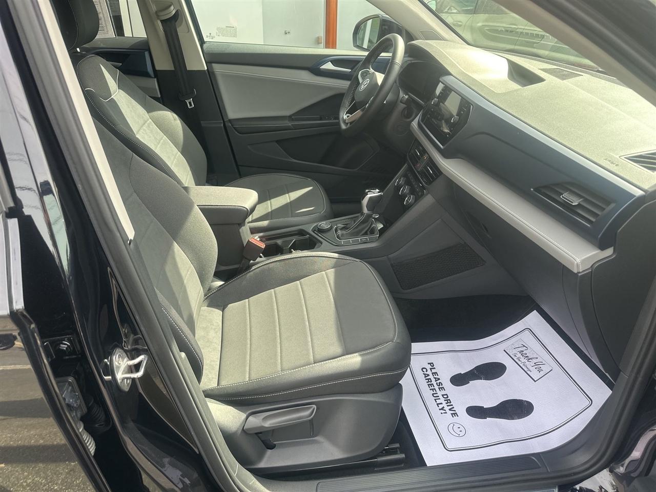 Volkswagen Taos  2024