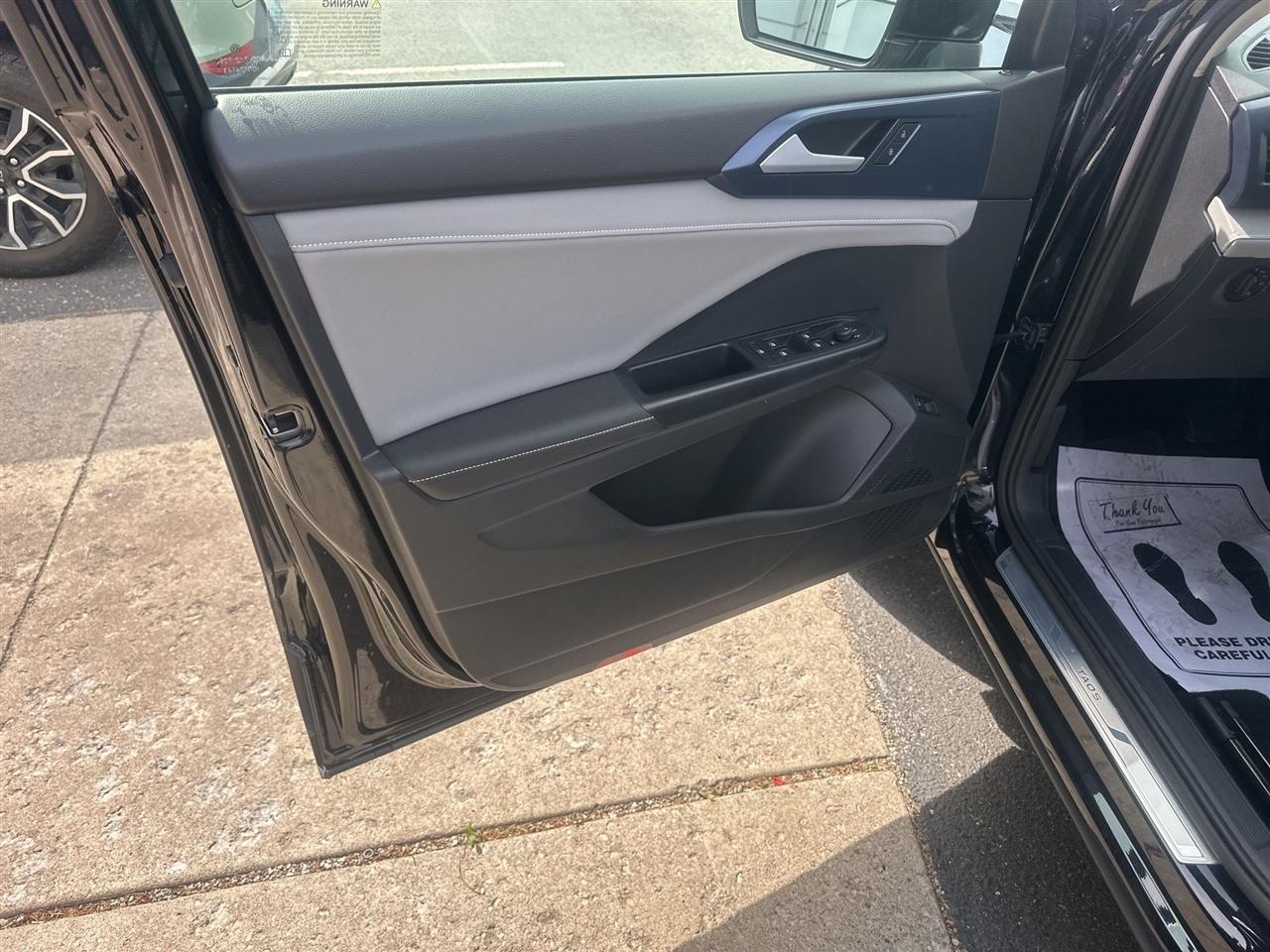 Volkswagen Taos  2024