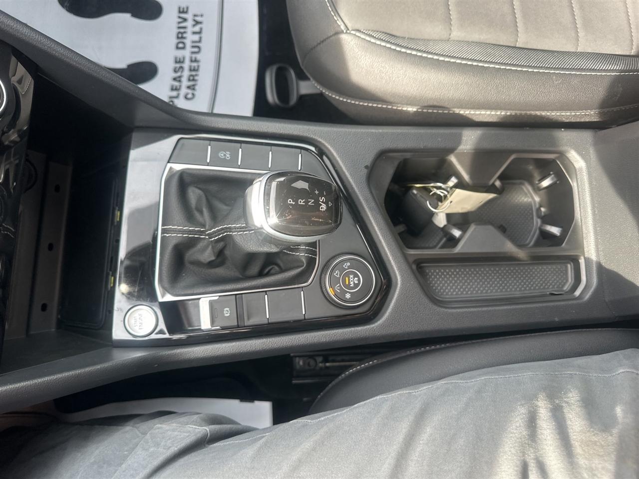 Volkswagen Taos  2024