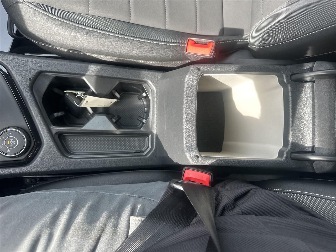 Volkswagen Taos  2024