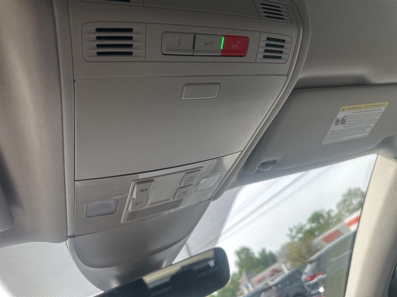 Volkswagen Taos  2024