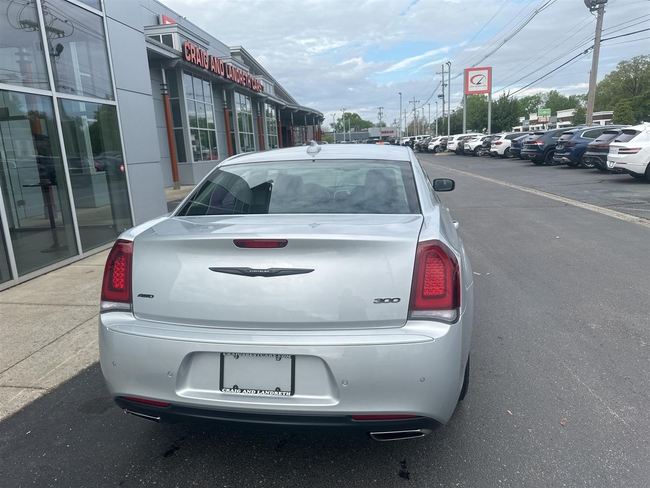 Chrysler 300  2023