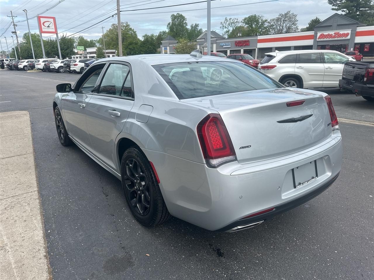 Chrysler 300  2023