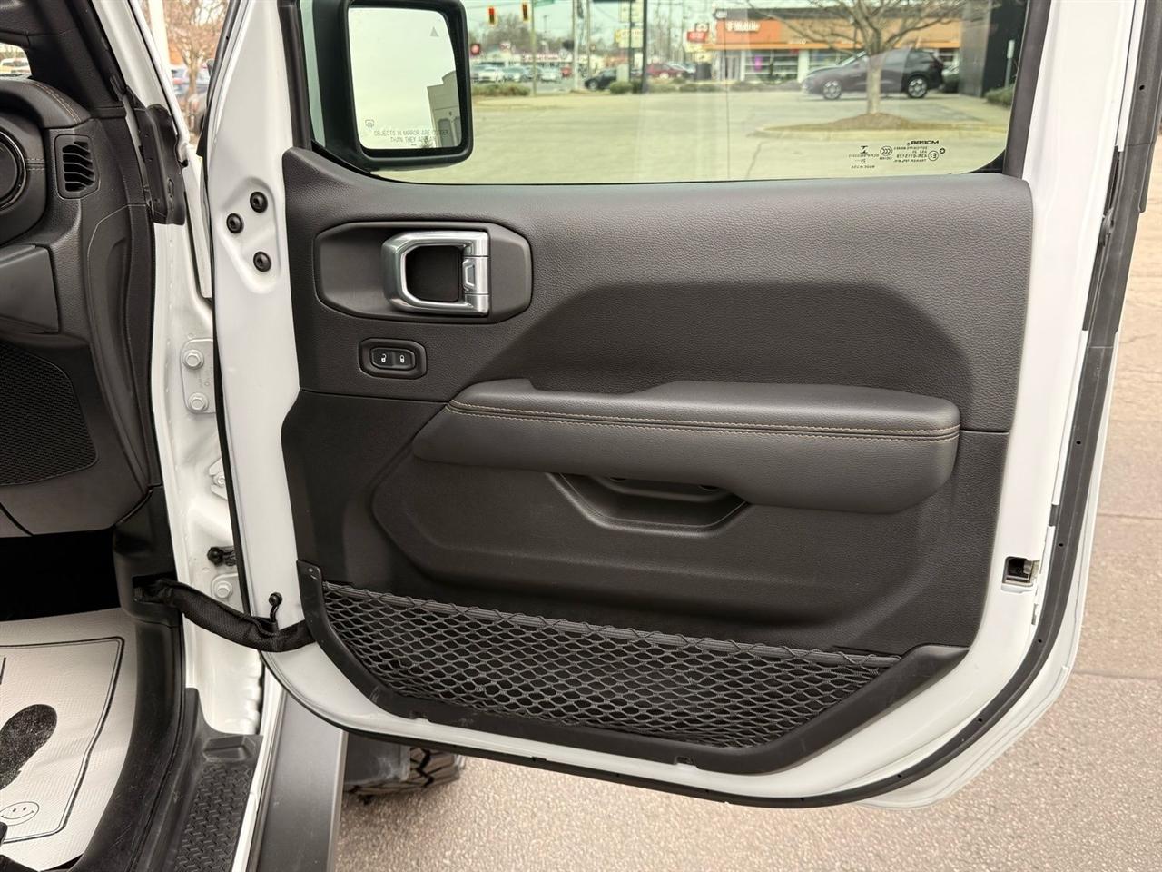 Jeep Gladiator  2021