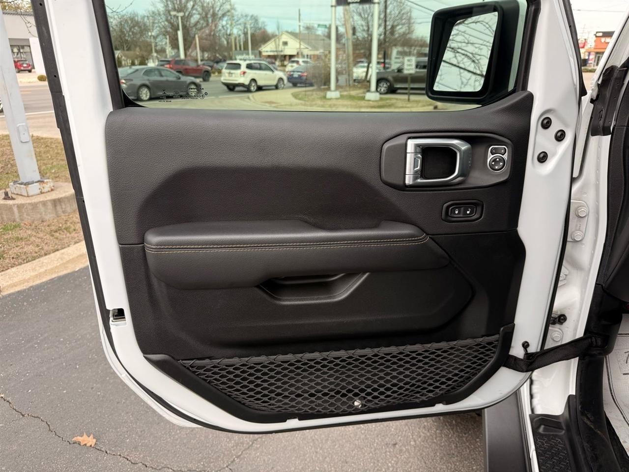Jeep Gladiator  2021