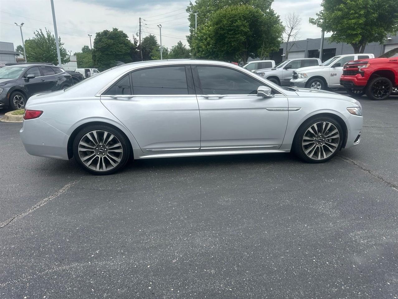Lincoln Continental  2019