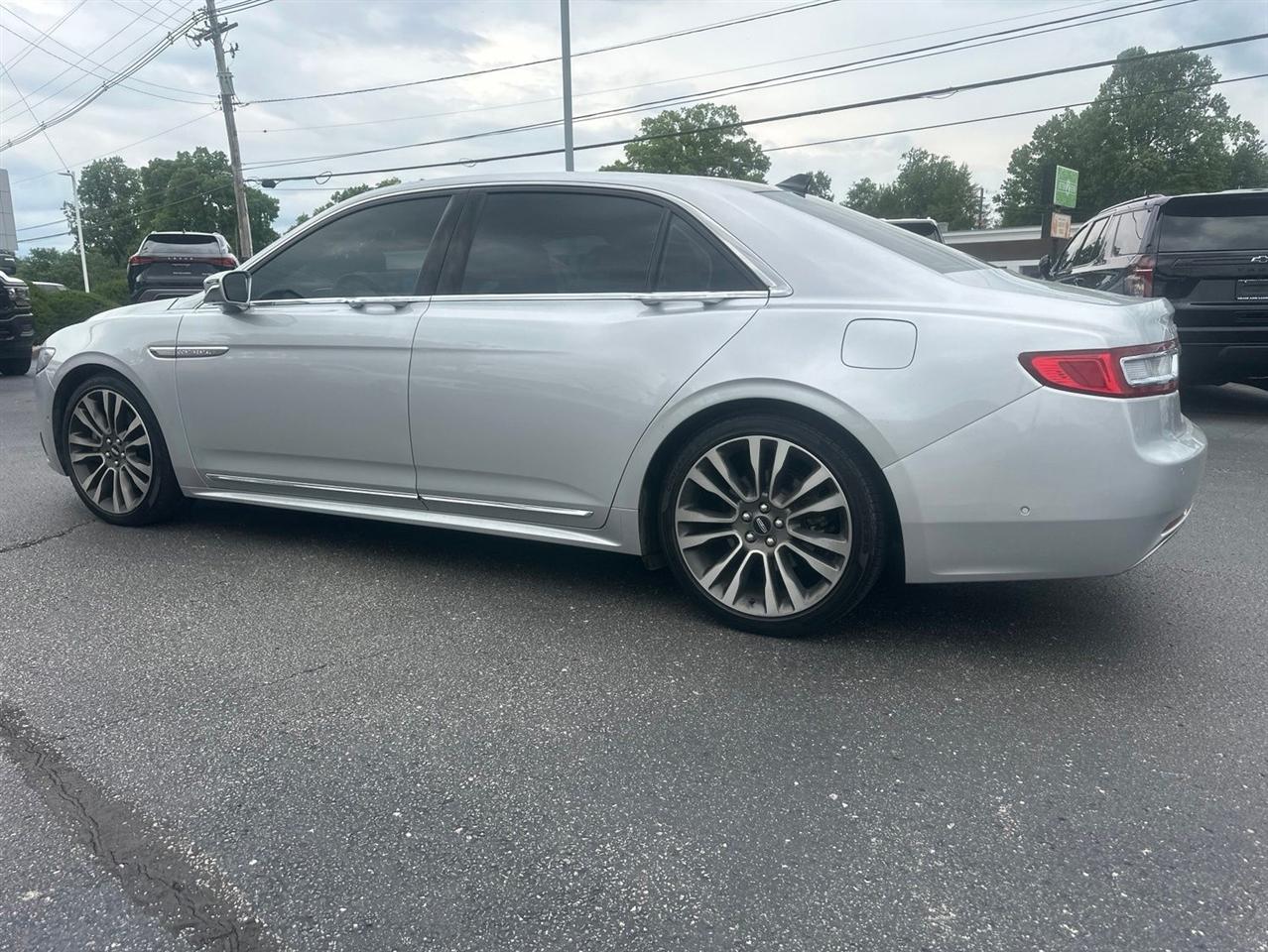 Lincoln Continental  2019