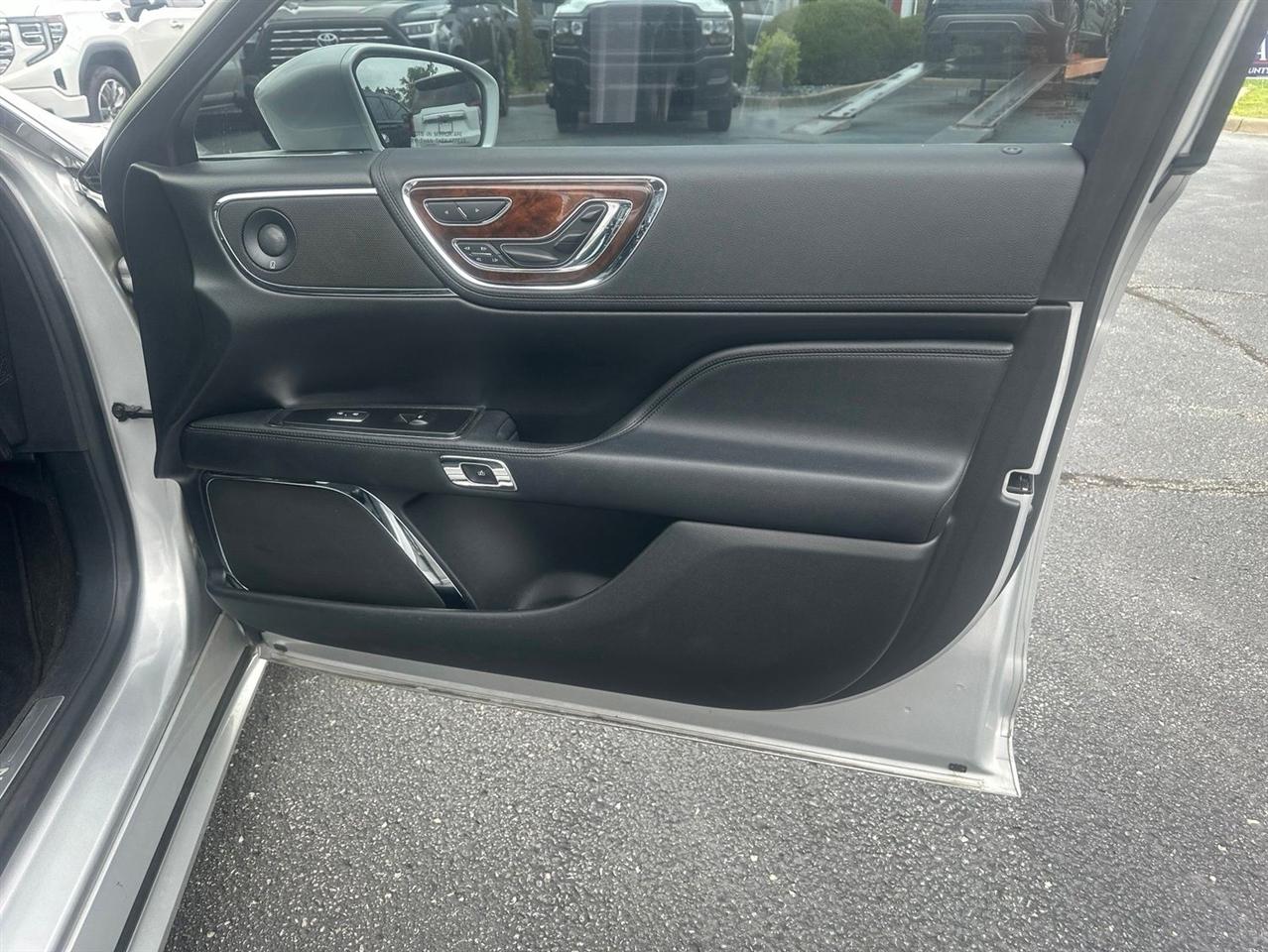 Lincoln Continental  2019
