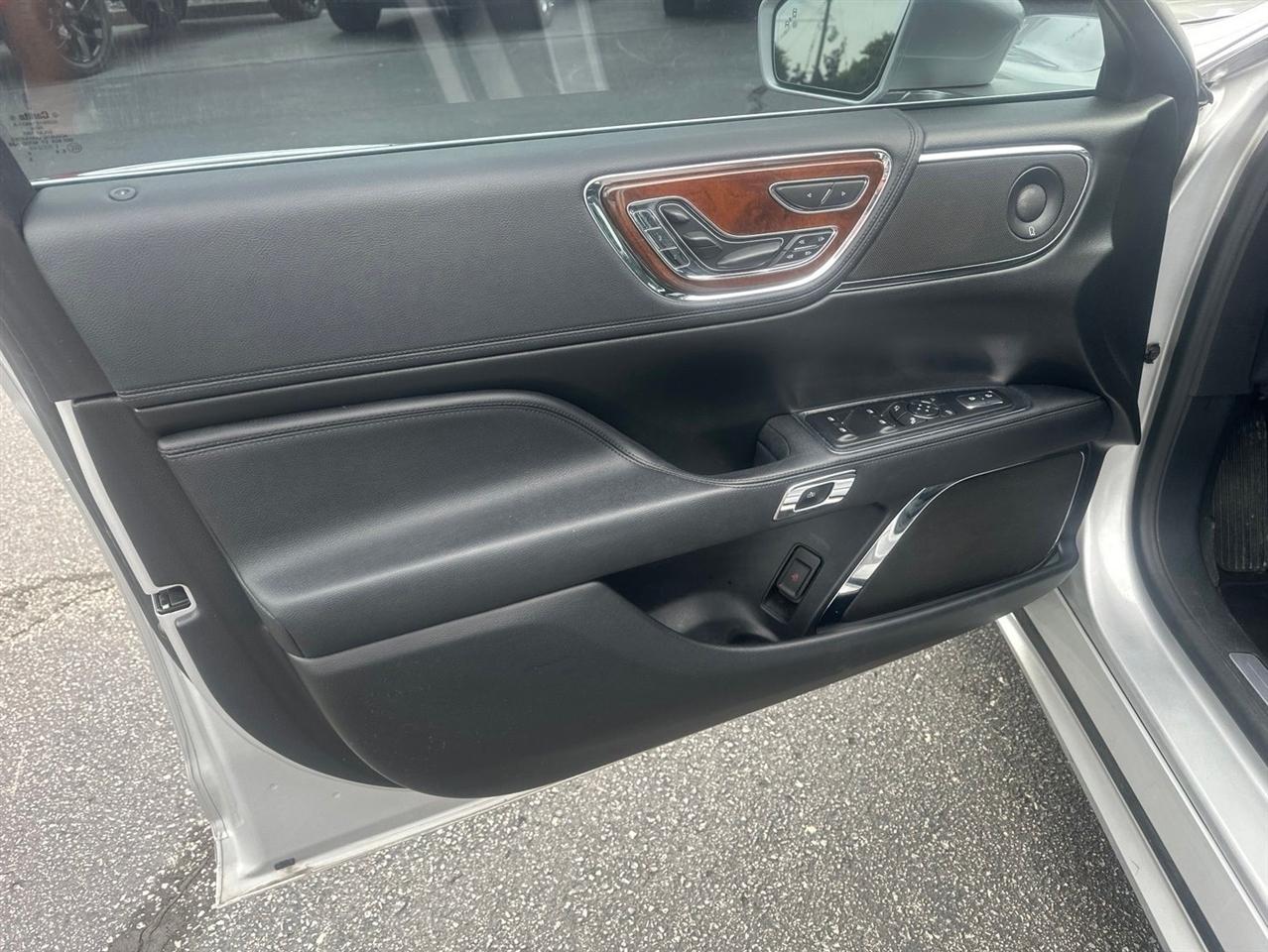 Lincoln Continental  2019
