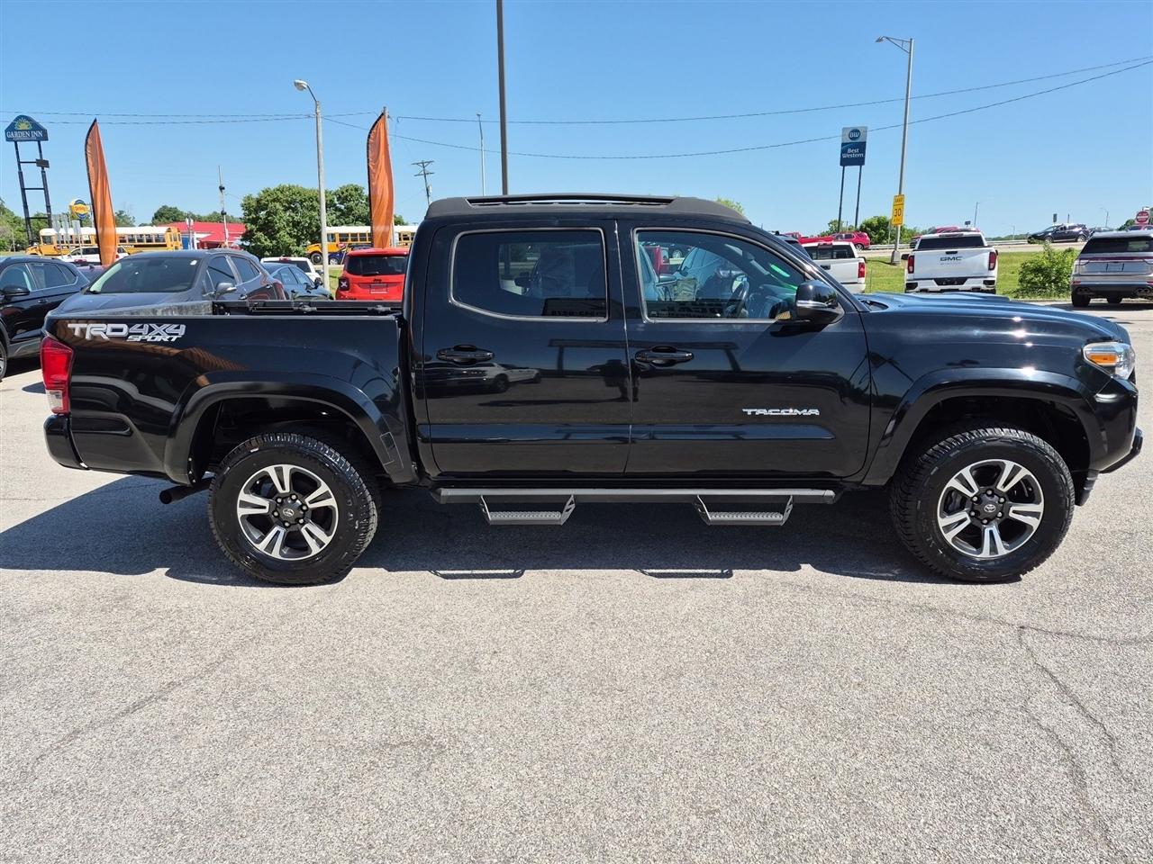 Toyota Tacoma  2016