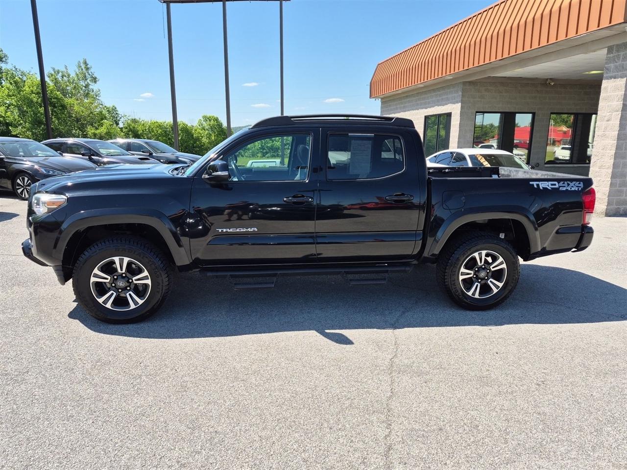 Toyota Tacoma  2016