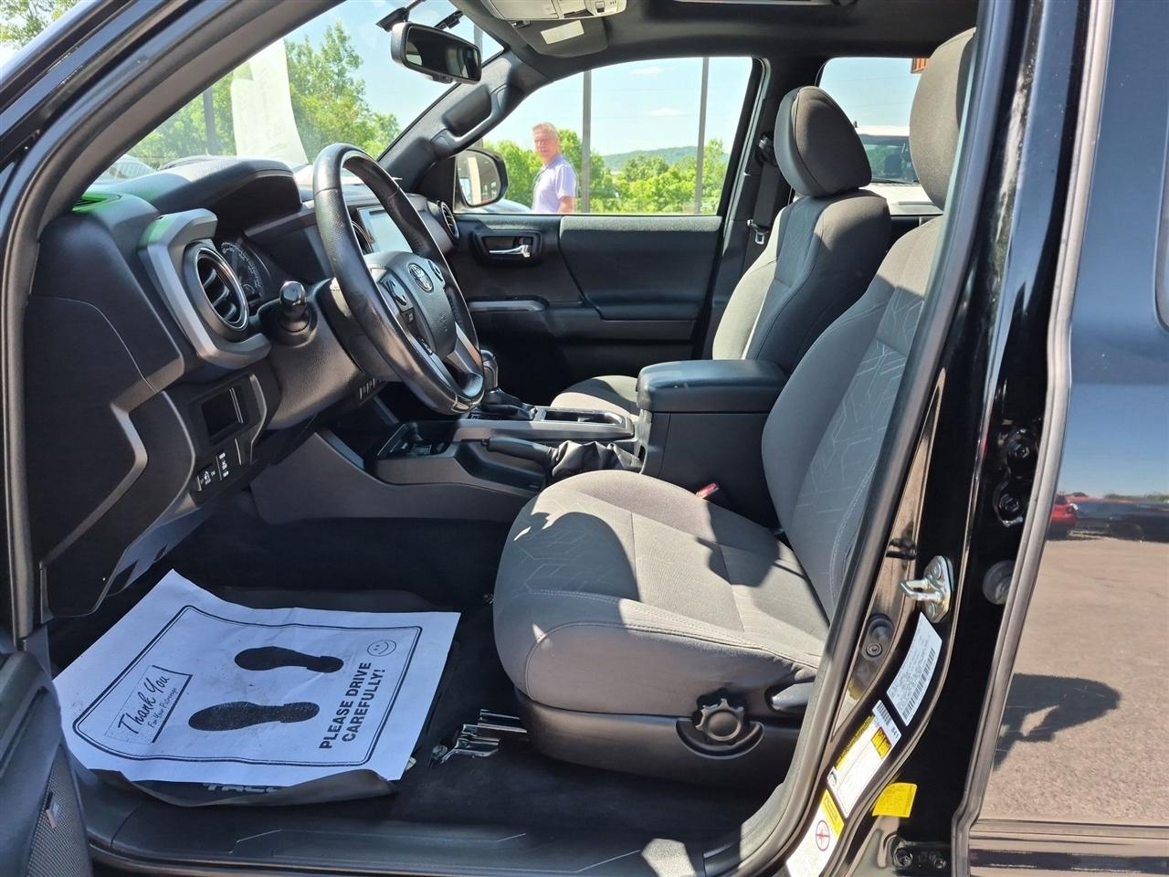 Toyota Tacoma  2016