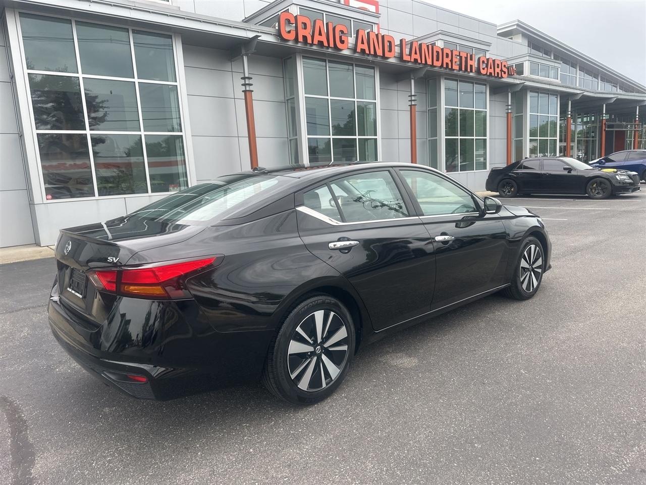 Nissan Altima  2022